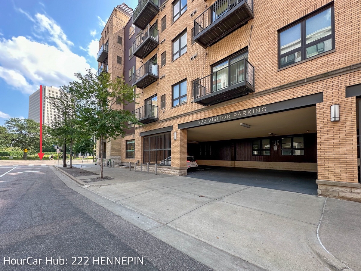 A picture showing the entrance to the 222 Hennepin ramp.