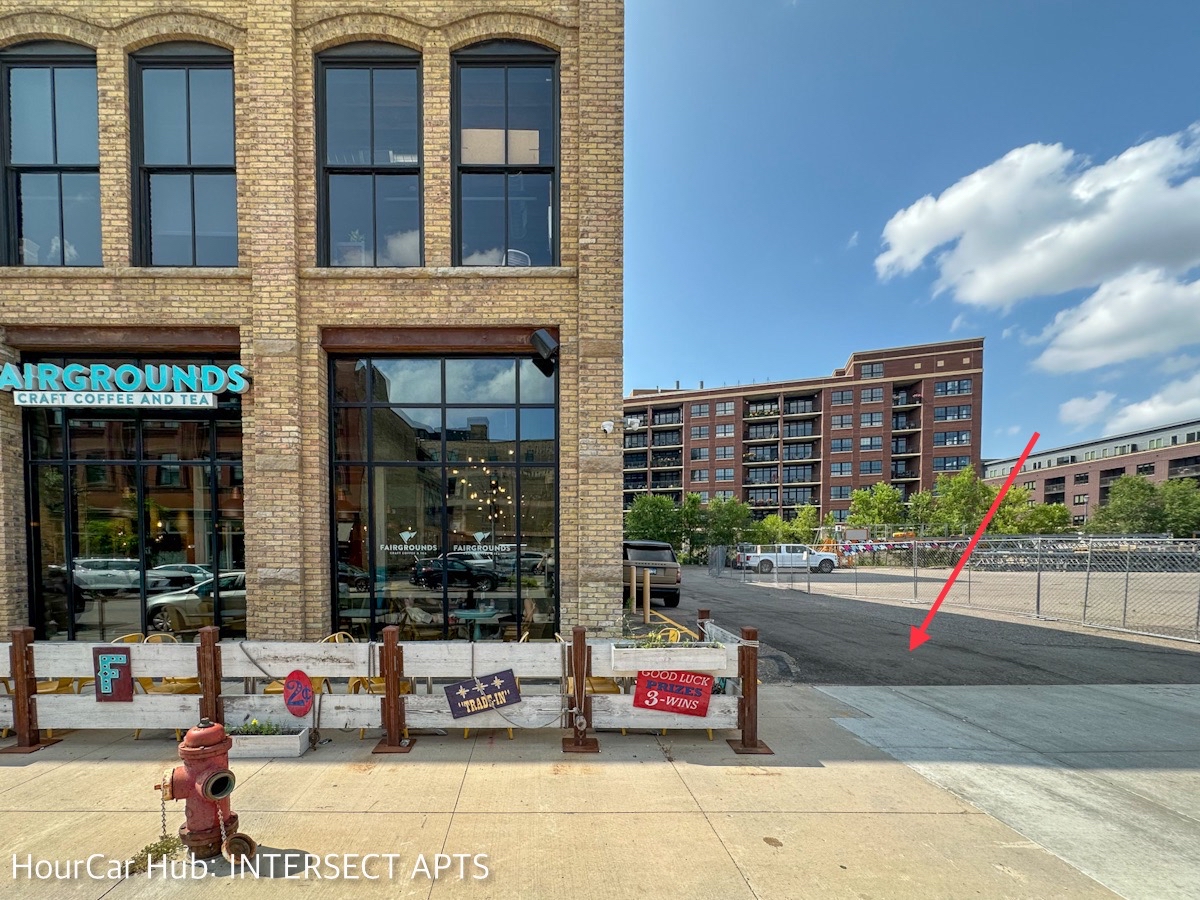 A picture showing Intersect Apartments near where to enter the ramp for the hub.