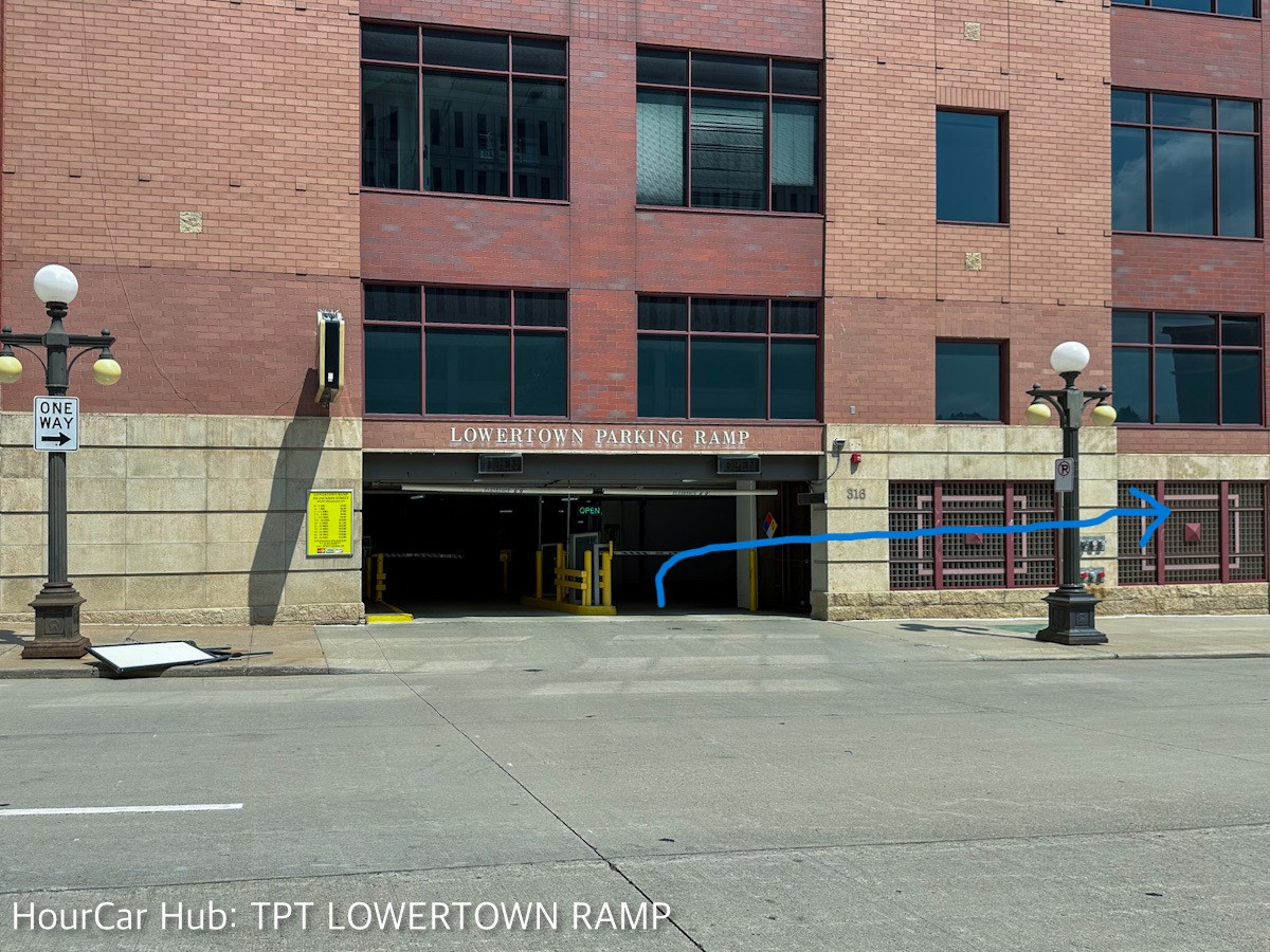 A picture of the entrance to the TPT ramp showing that you go to the right.