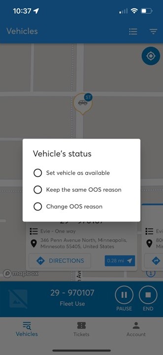A screenshot of the Vulog back end app. A popup asks to set vehicle's status as available or out of service with the same or different reason.